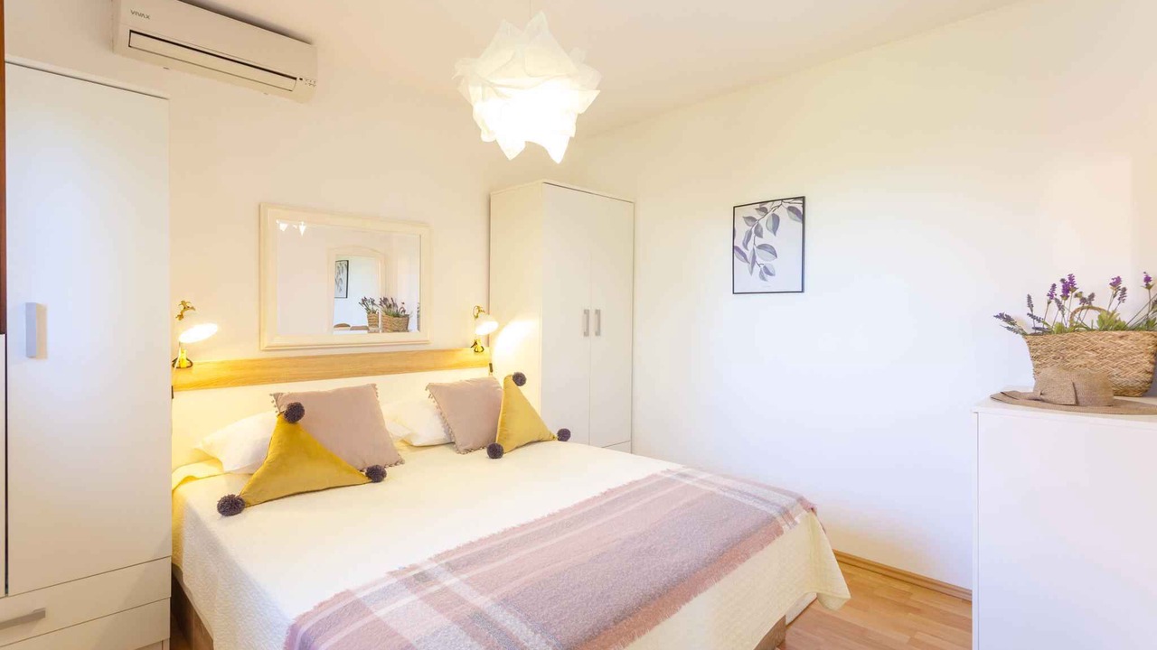 Photo of Bedroom in Tucepi