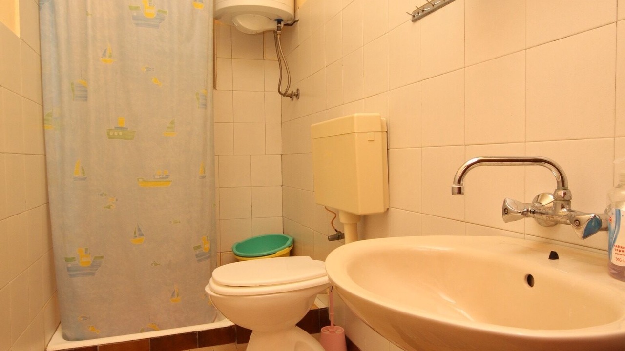 Photo of Bathroom in Muline