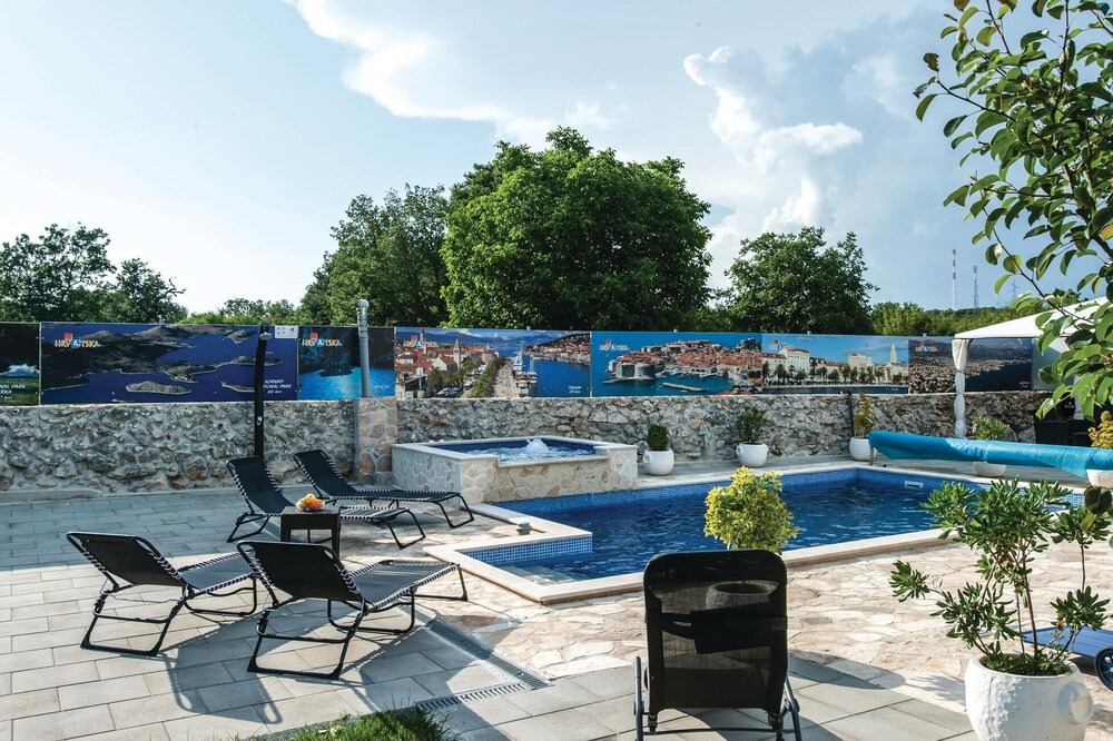Photo of Outdoor in Lecevica