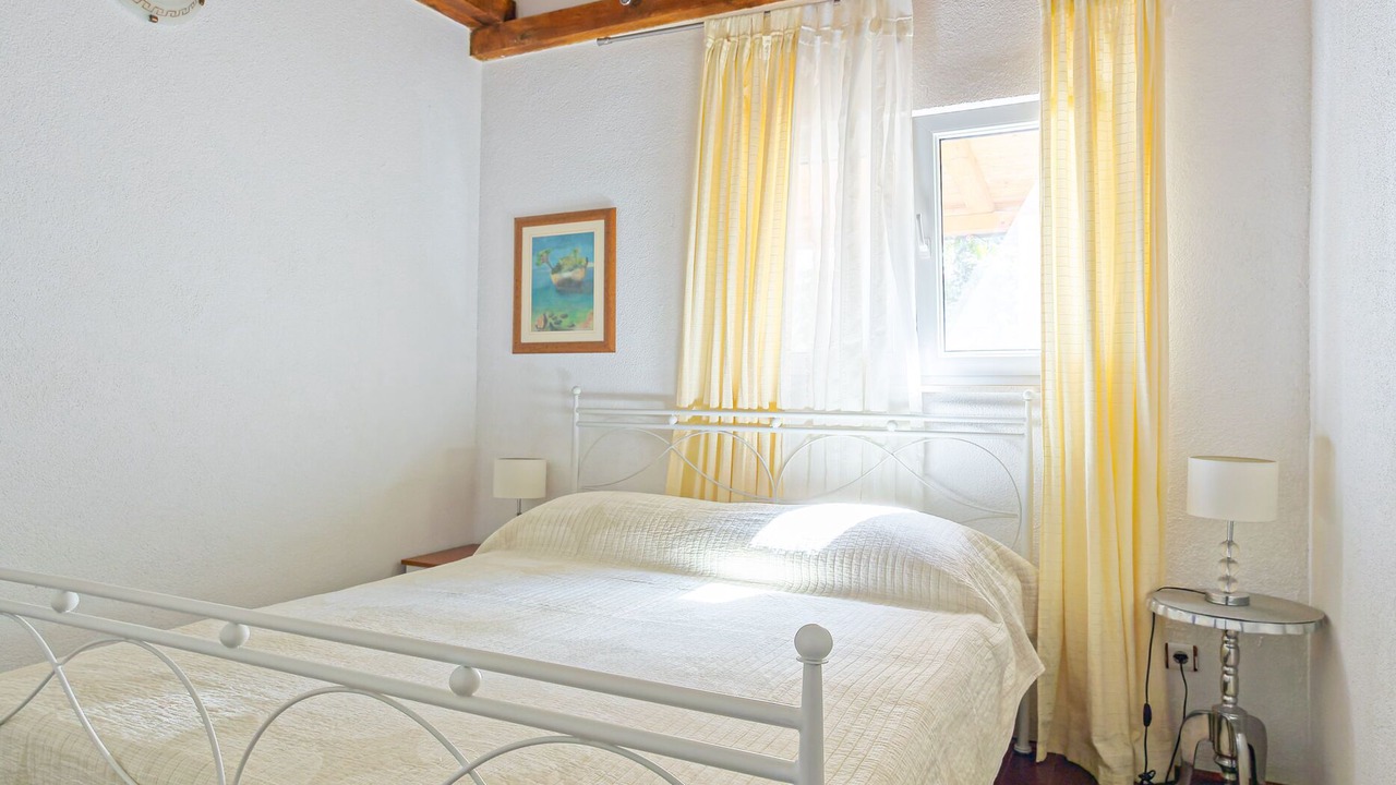 Photo of Bedroom in Okrug Donji