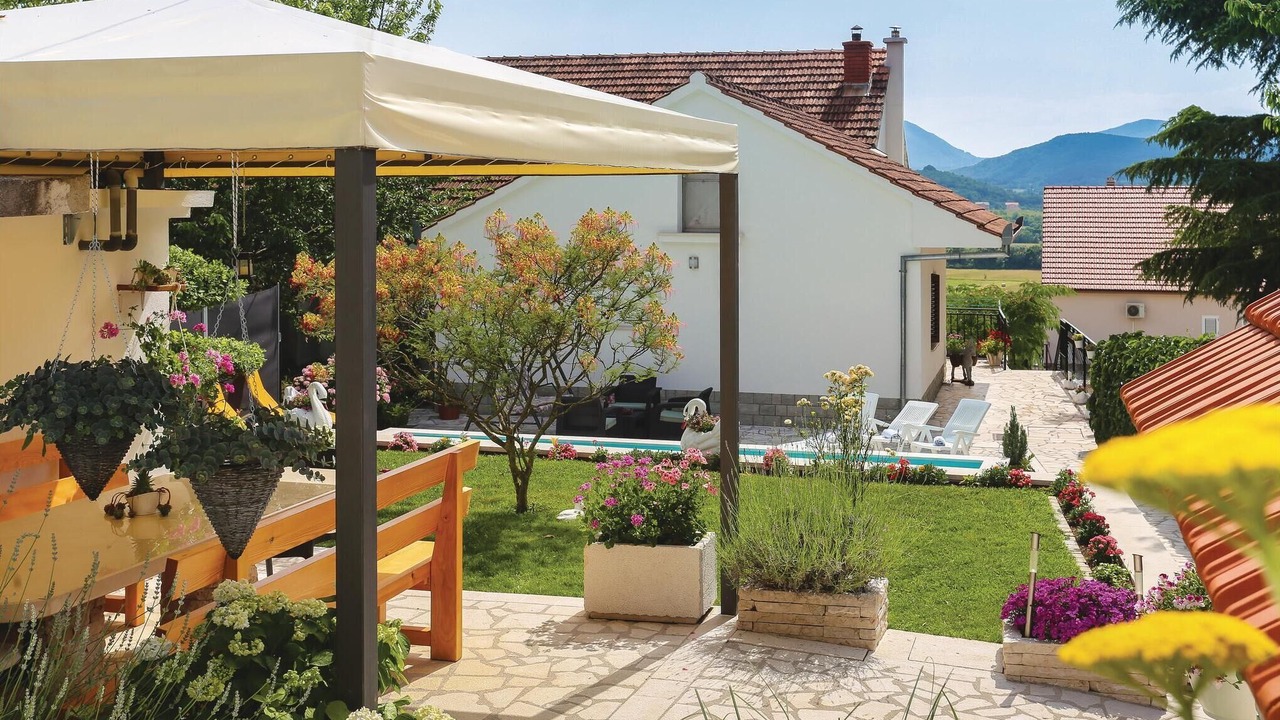 Photo of Outdoor in Citluk