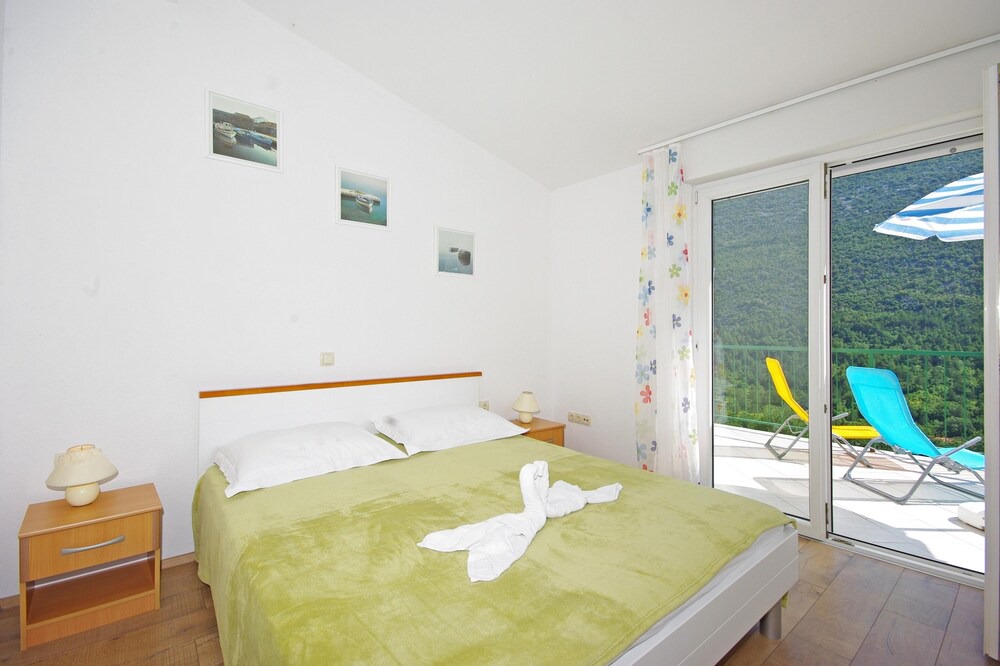 Photo of Others in Omis