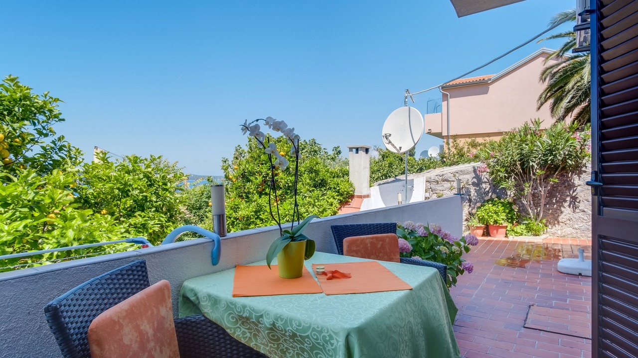 Photo of Outdoor in Cove Murtar