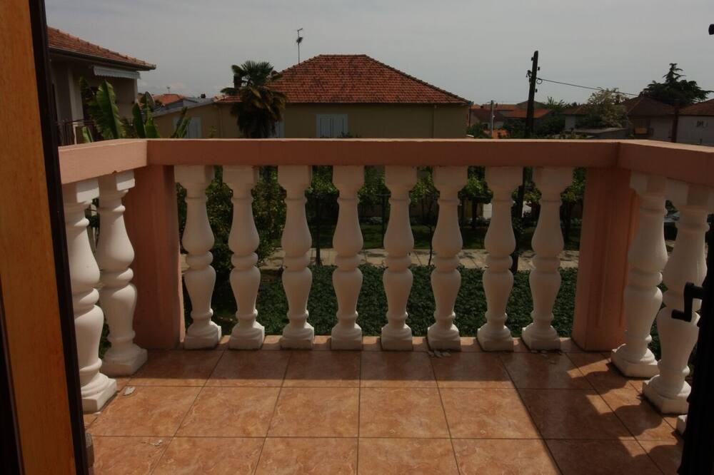 Photo of Patio Balcony in Turanj
