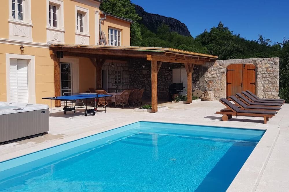 Photo of Outdoor in Bribir