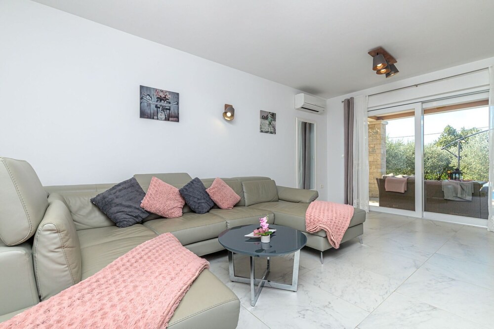 Photo of Livingroom in Selina