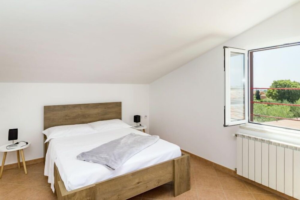 Photo of Bedroom in Vabriga