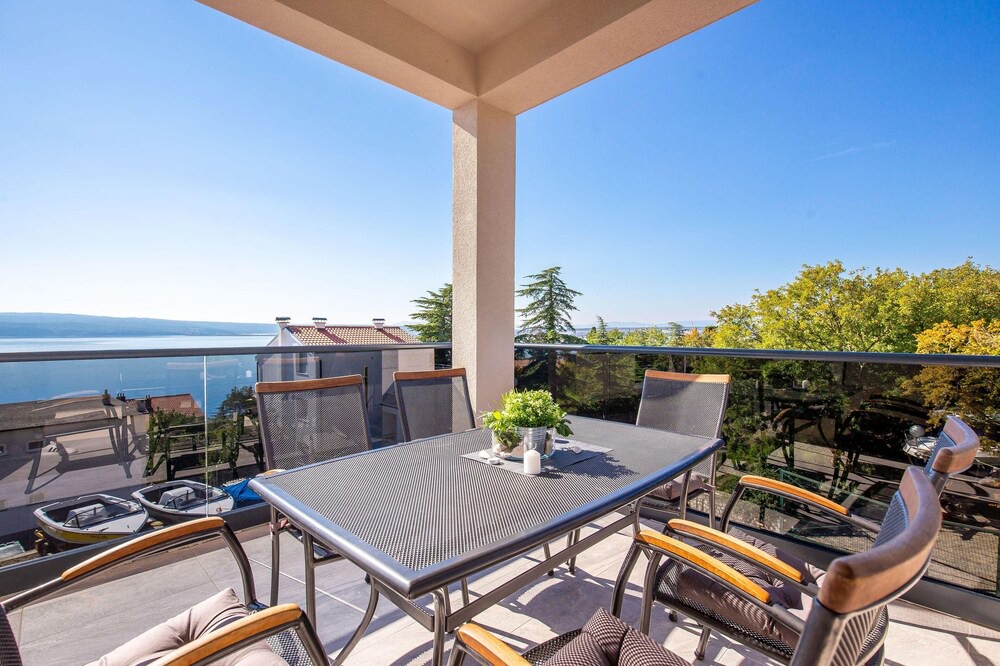 Photo of Patio Balcony in Dramalj