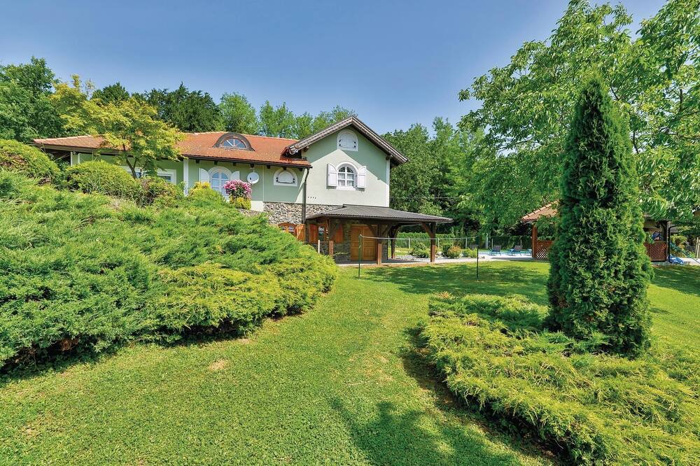 Photo of Outdoor in Jalzabet