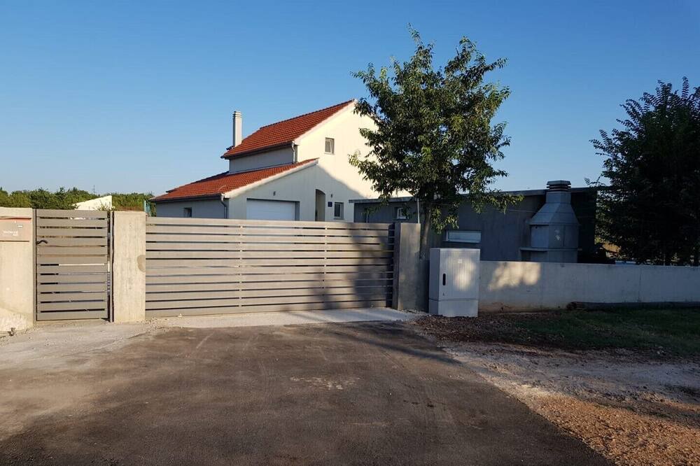Photo of Outdoor in Drnis