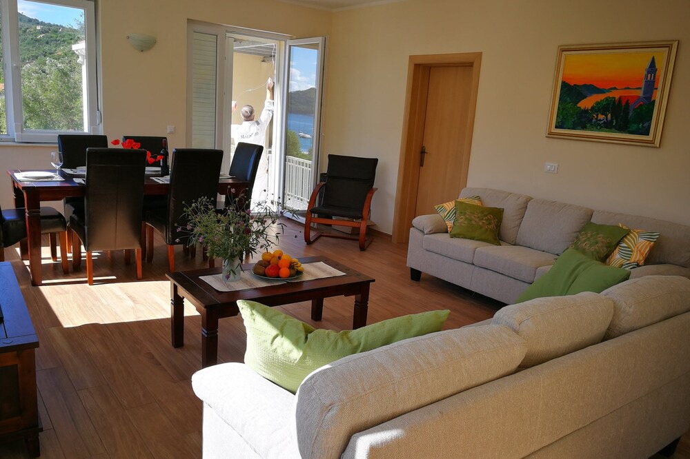 Photo of Livingroom in Sipan Island