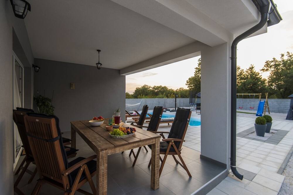Photo of Patio Balcony in Brisevo