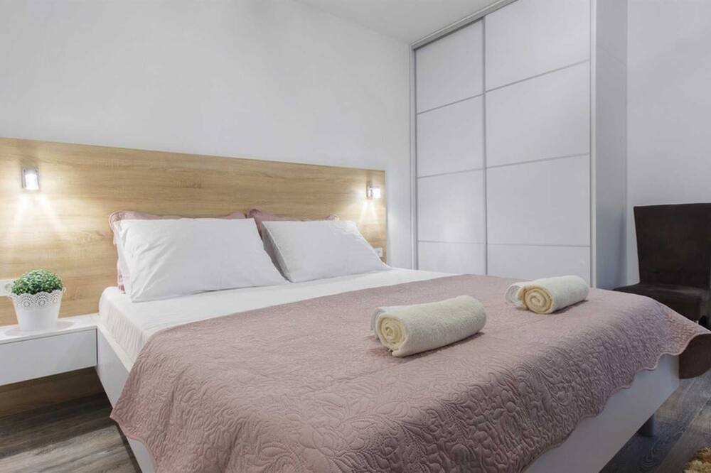 Photo of Bedroom in Srima