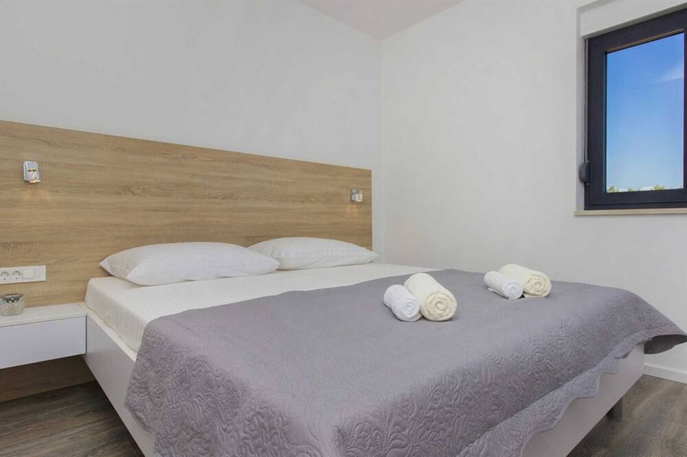 Photo of Bedroom in Srima