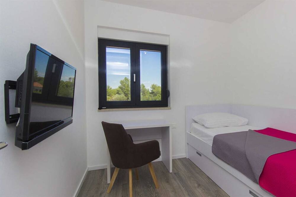 Photo of Bedroom in Srima