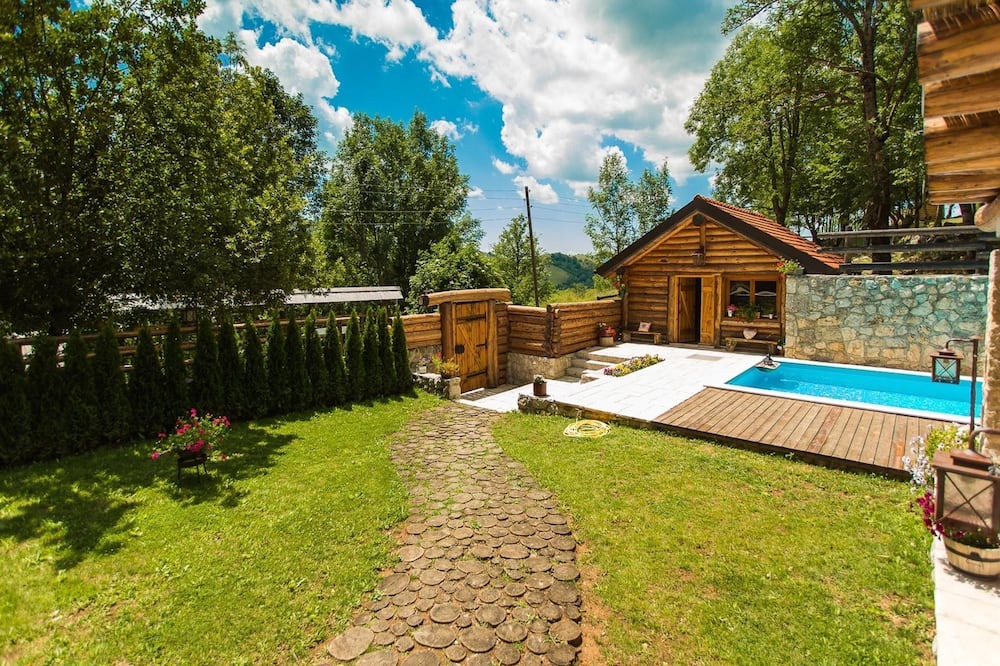 Photo of Outdoor in Gracac
