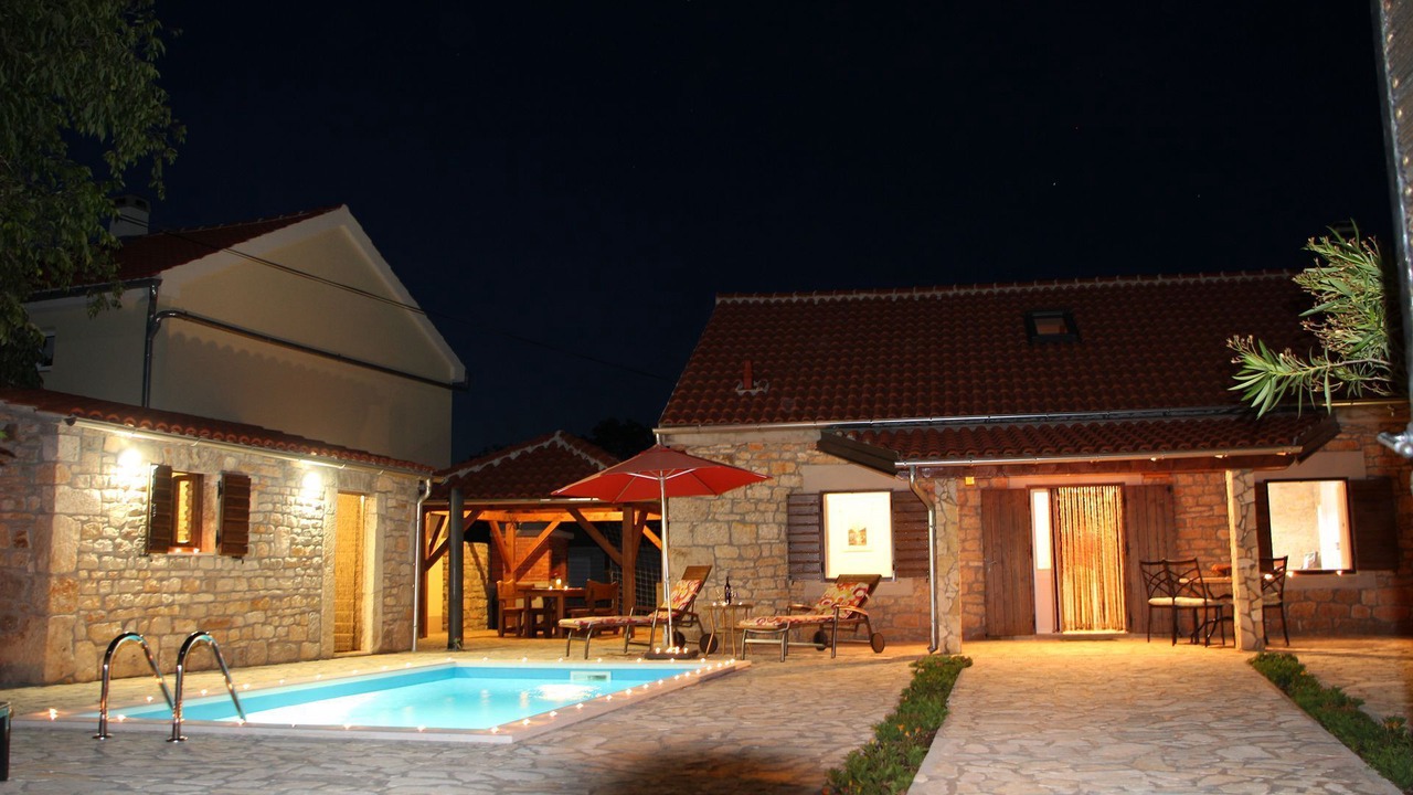 Photo of Outdoor in Promina