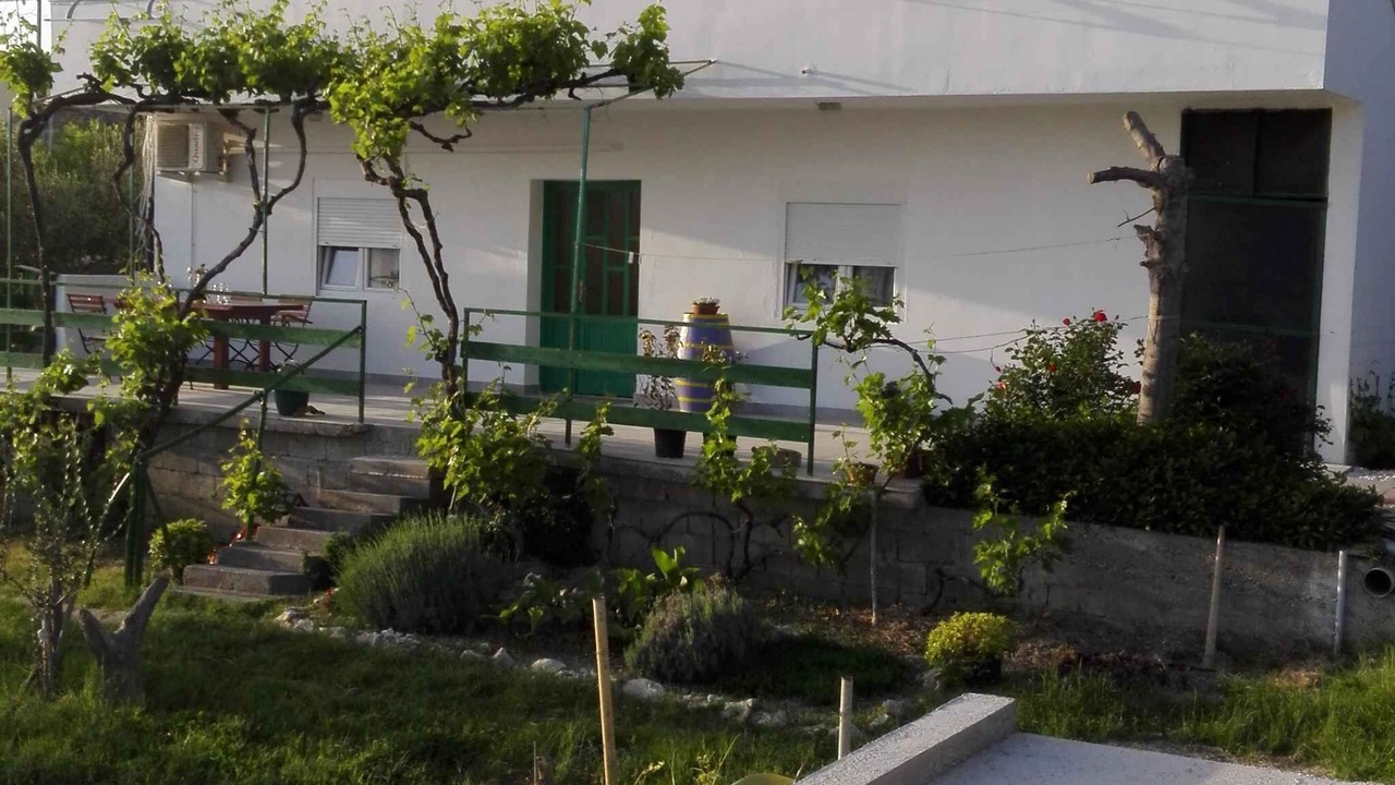Photo of Outdoor in Rtina