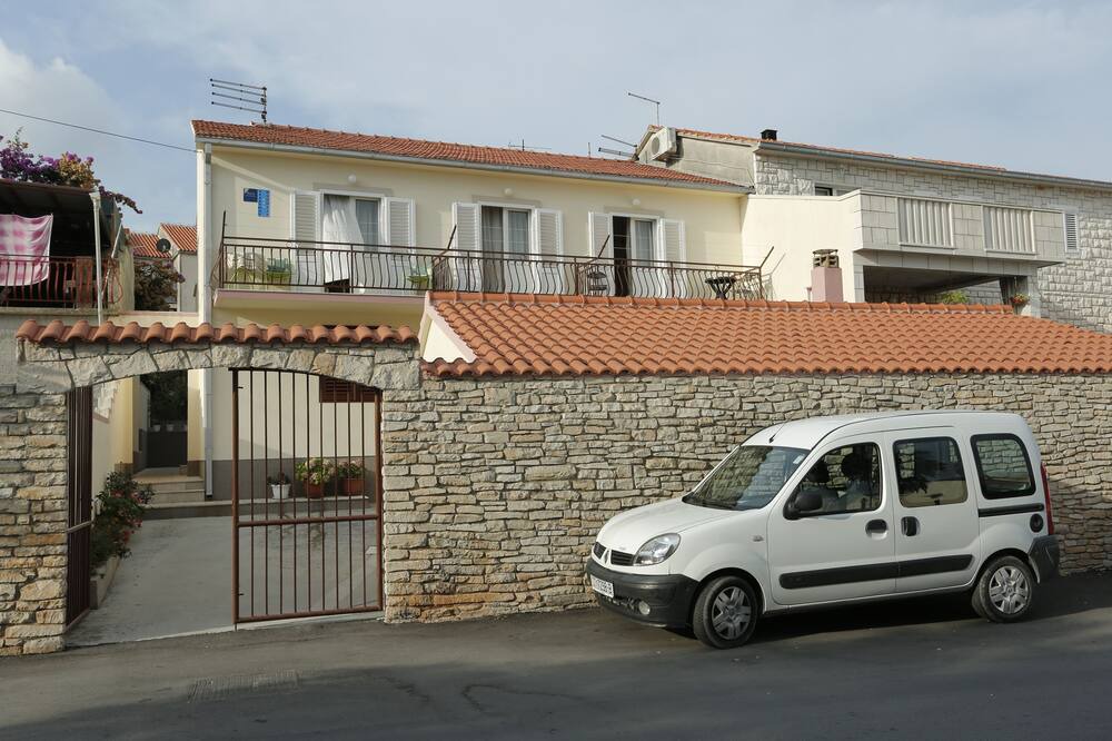 Photo of Outdoor in Supetar