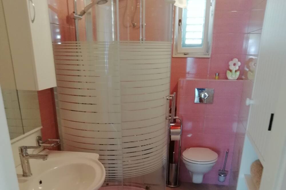 Photo of Bathroom in Drnis