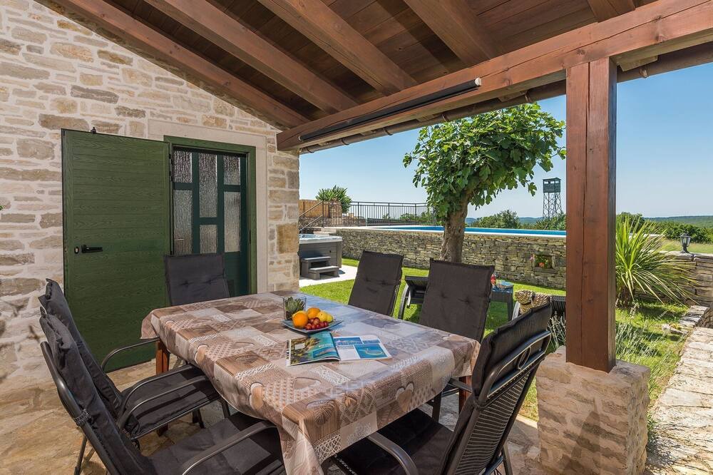 Photo of Patio Balcony in Kanfanar
