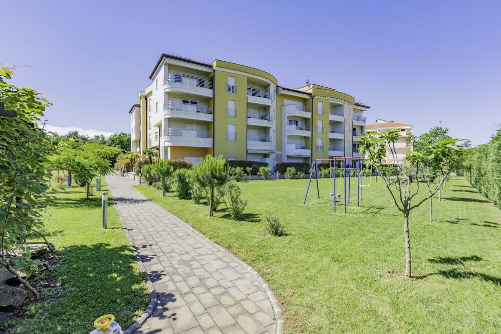 Photo of Outdoor in Monterol