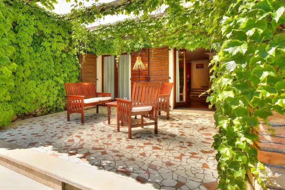 Photo of Patio Balcony in Materada