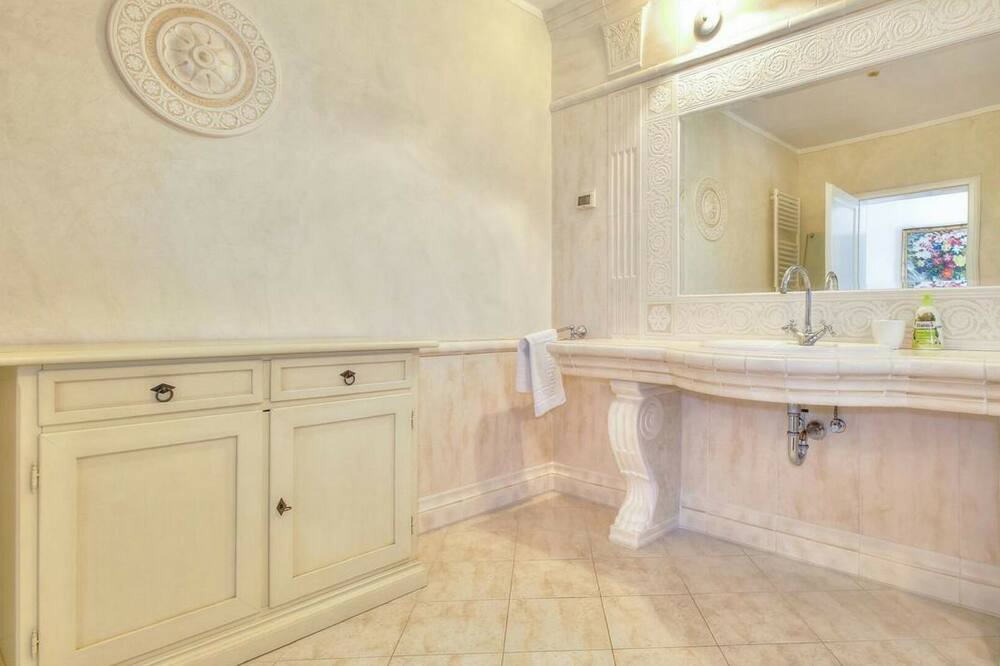 Photo of Bathroom in Materada