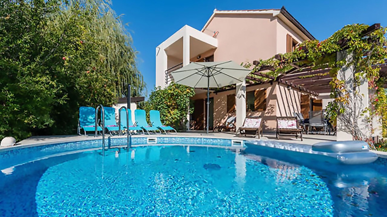 Photo of Outdoor in Solin