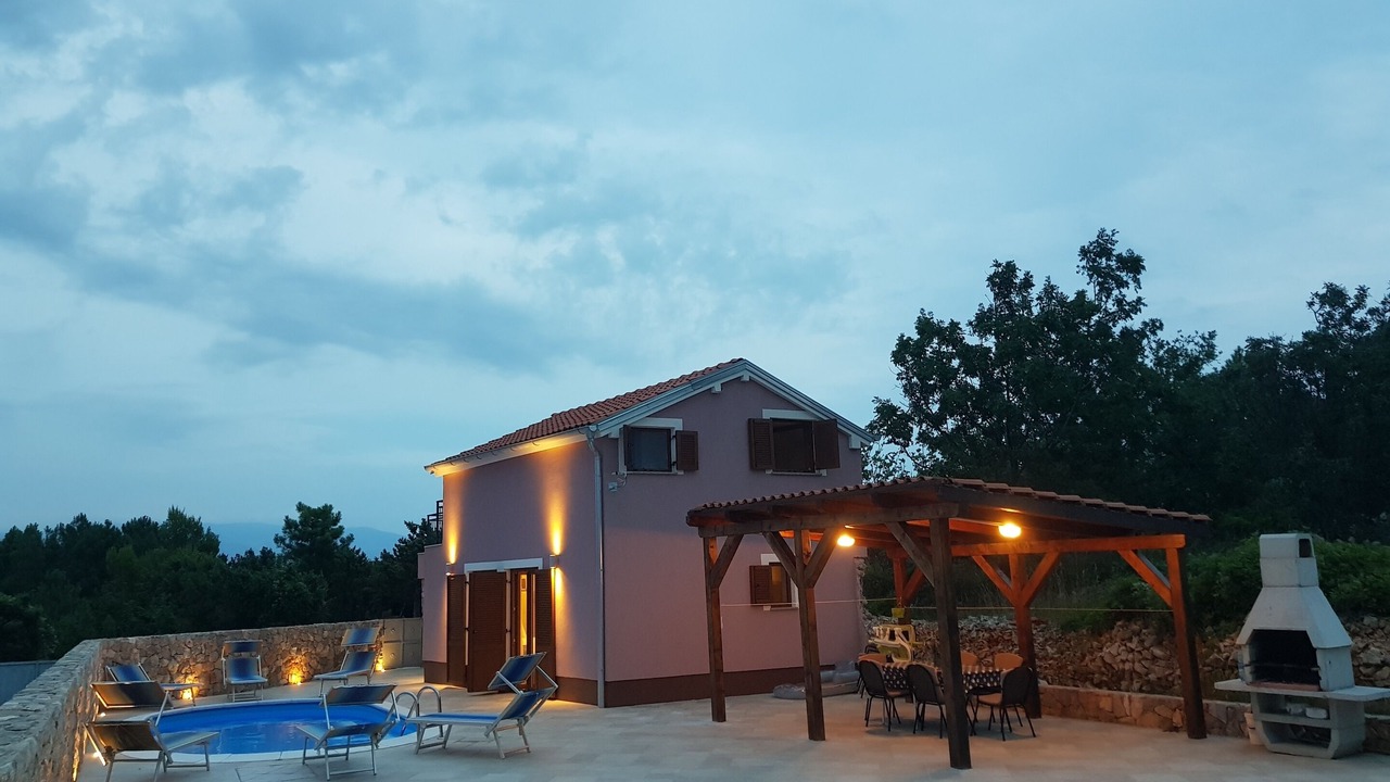 Photo of Outdoor in Silo