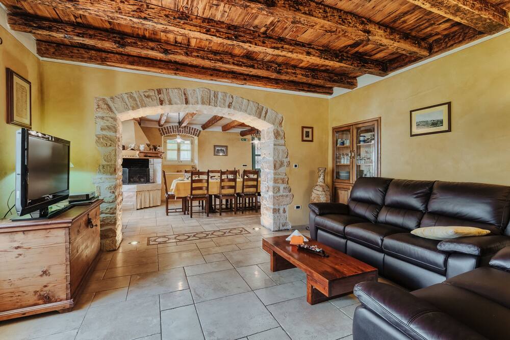 Photo of Livingroom in Babici