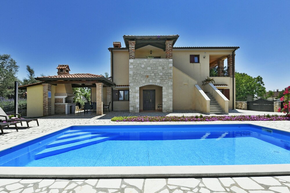 Photo of Outdoor in Selina