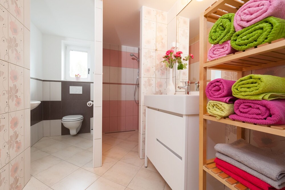 Photo of Bathroom in Siska District