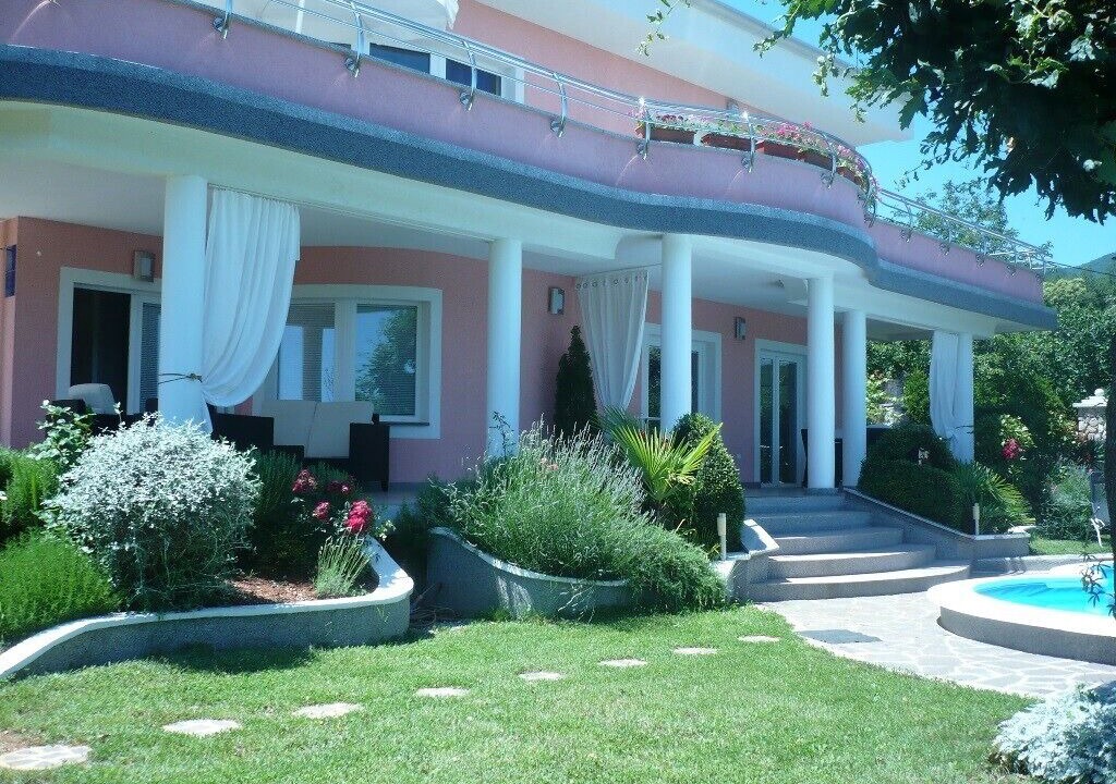 Photo of Outdoor in Opric