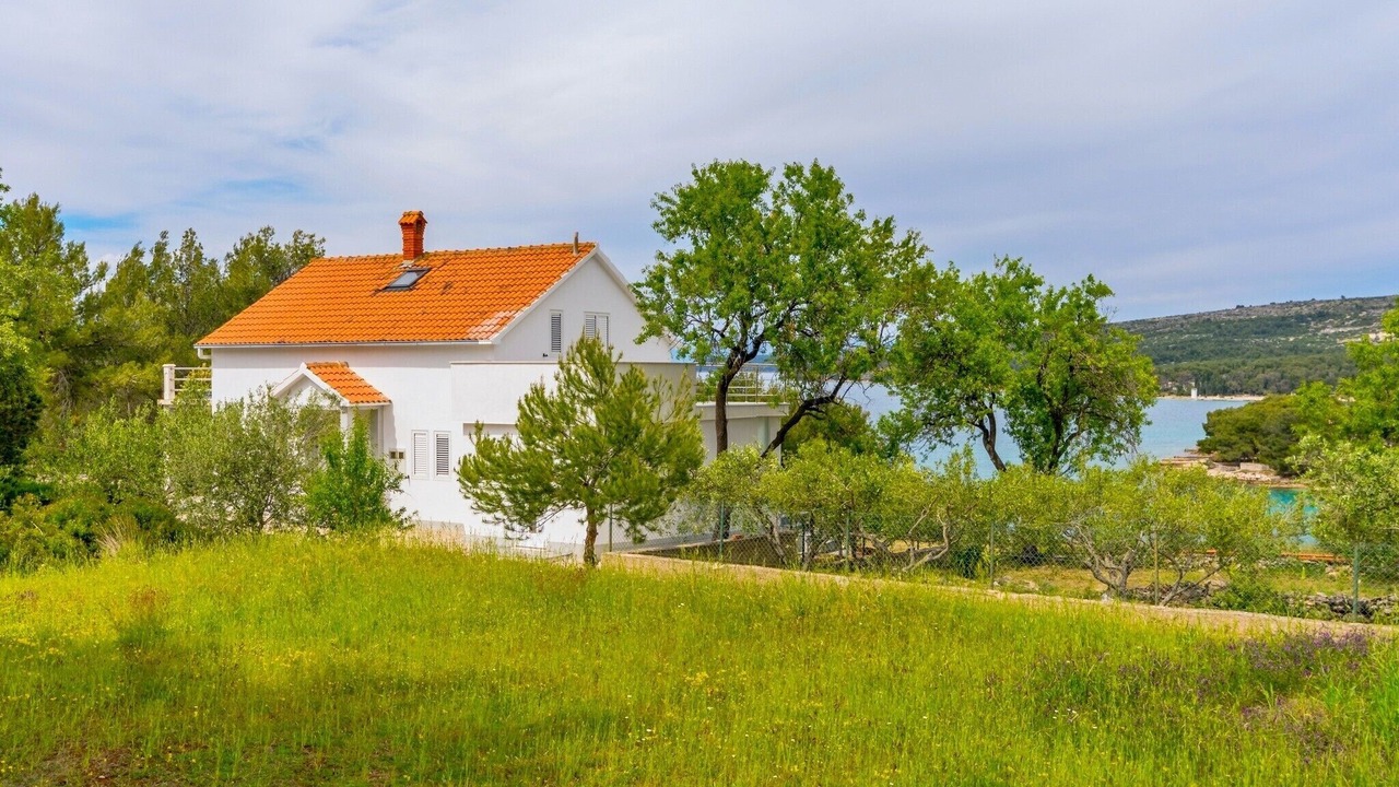 Photo of Outdoor in Cove Makarac (Milna)