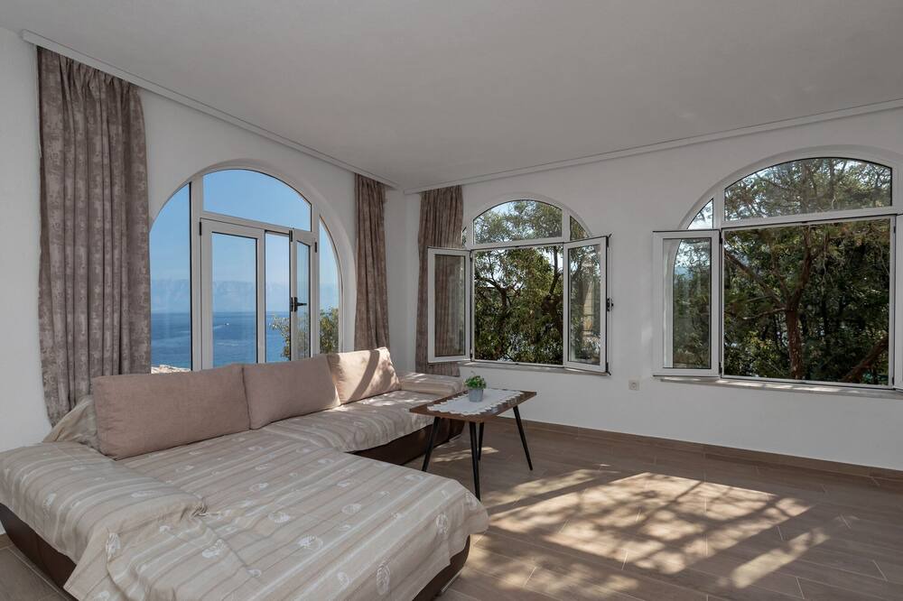 Photo of Livingroom in Pokrivenik