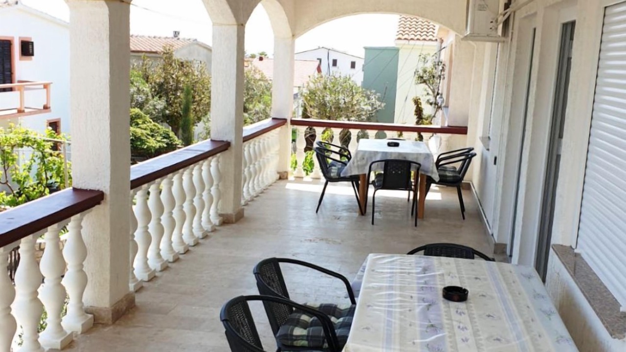 Photo of Patio Balcony in Vir