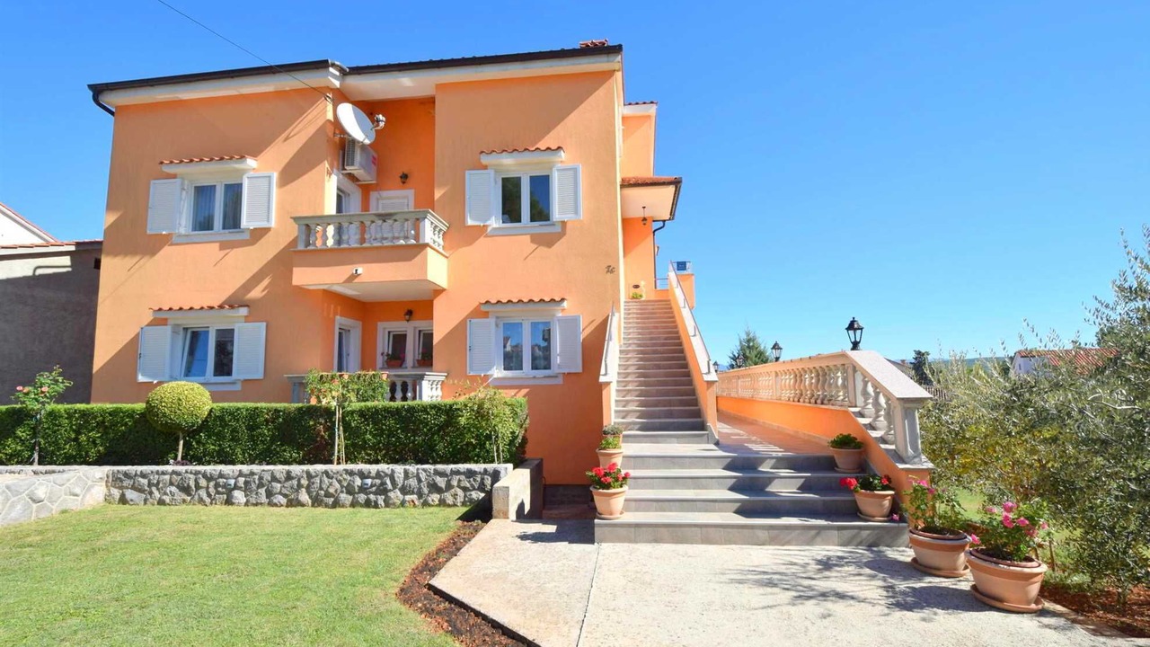 Photo of Outdoor in Porat