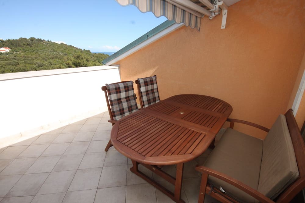 Photo of Outdoor in Cove Murtar