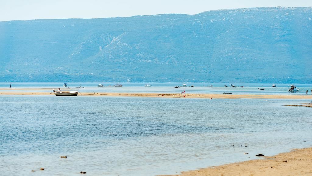 Photo of Others in Ploce