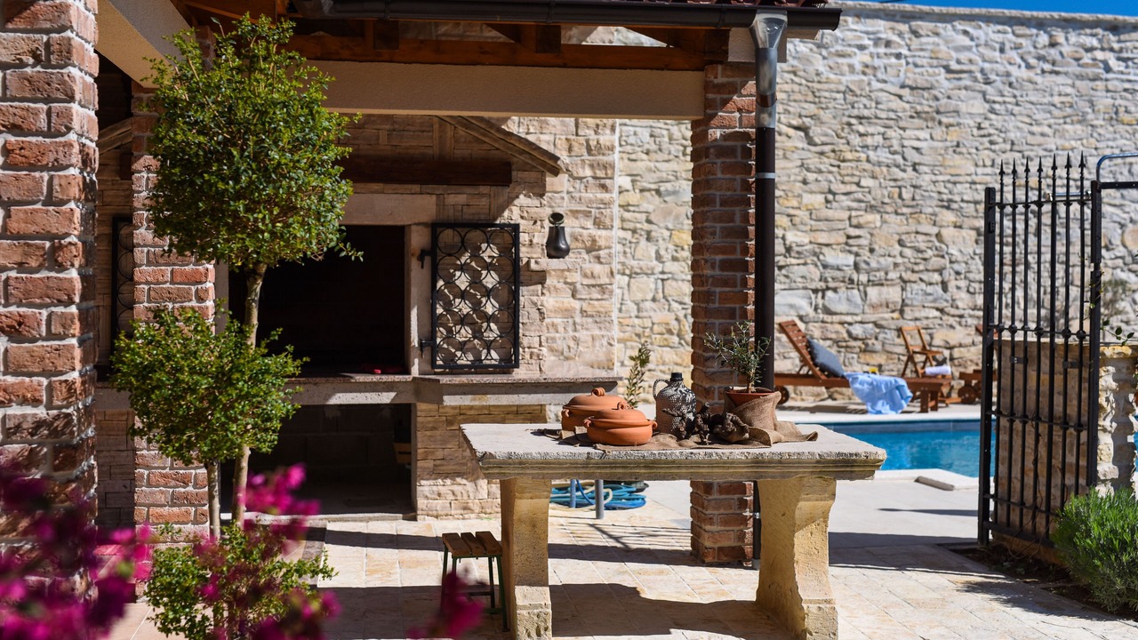 Photo of Outdoor in Smilcic