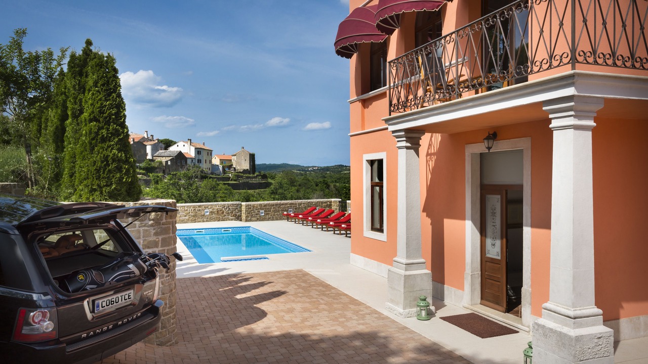 Photo of Outdoor in Oprtalj