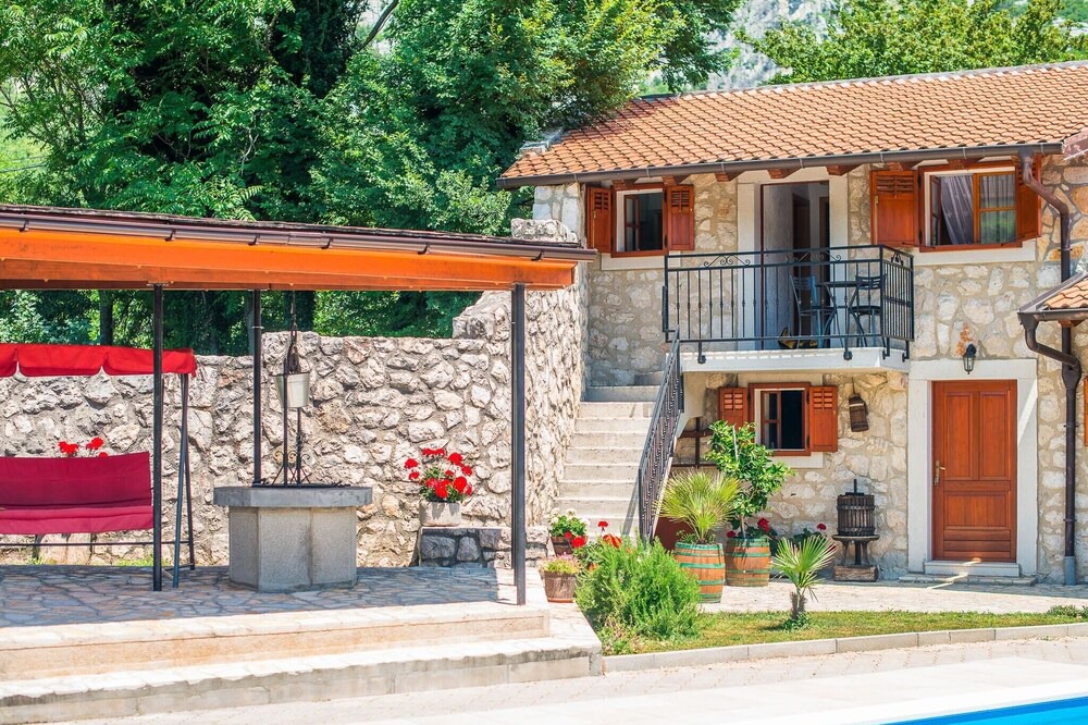 Photo of Outdoor in Drivenik