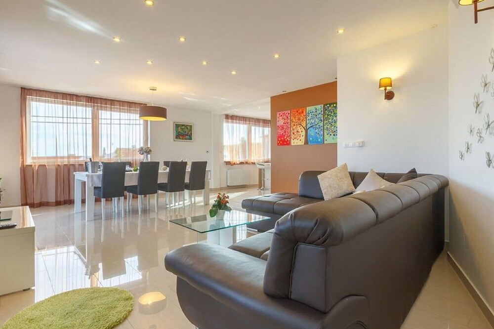 Photo of Livingroom in Kornic