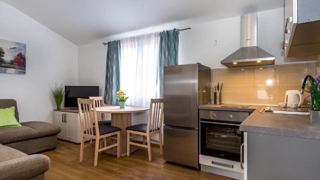 Photo of Kitchen in Garjak