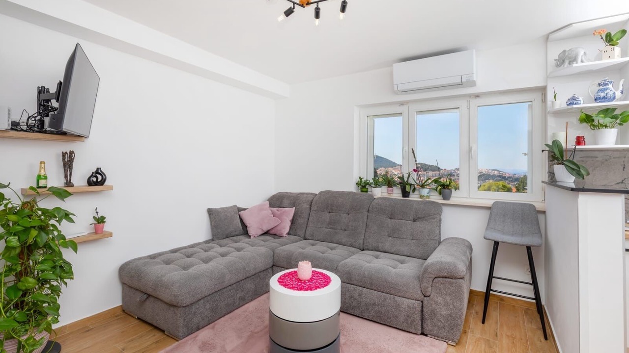 Photo of Livingroom in Gornji Kono