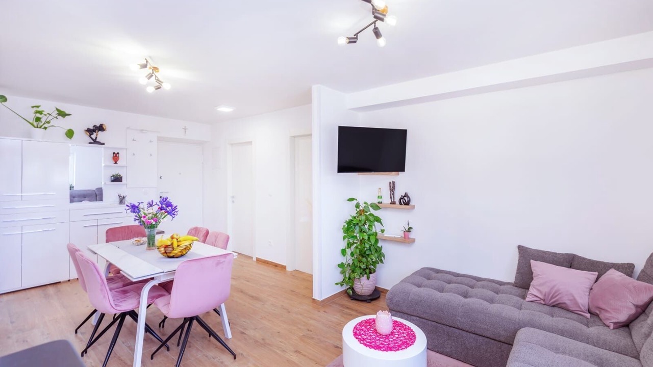 Photo of Livingroom in Gornji Kono