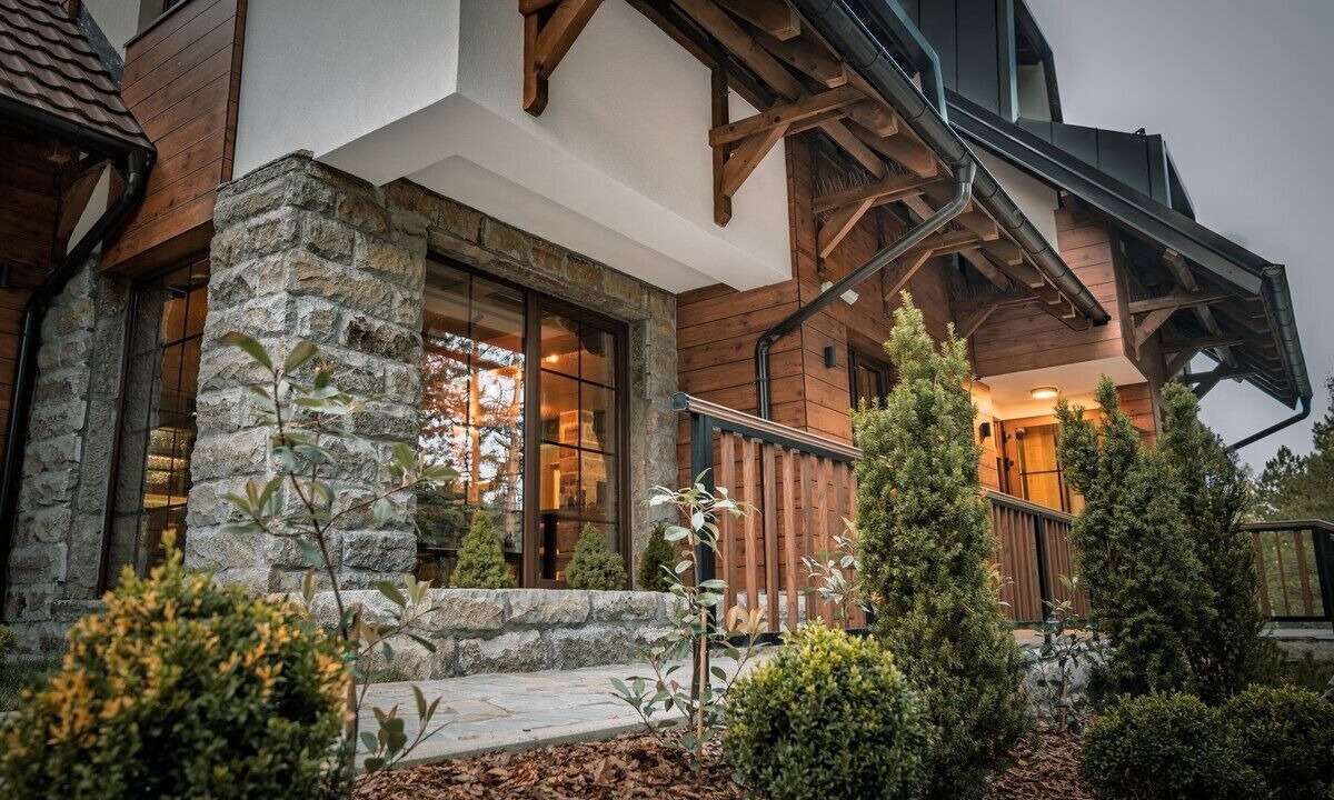 Photo of Outdoor in Divcibare