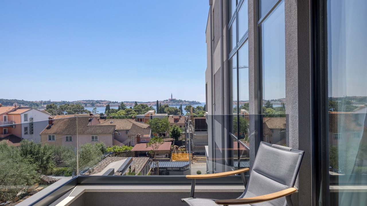 Photo of Patio Balcony in Borik