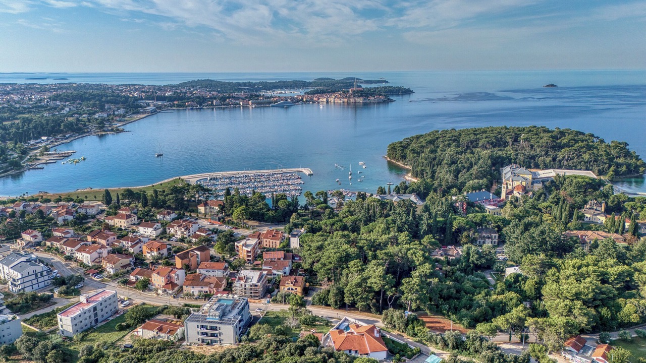 Photo of Outdoor in Borik